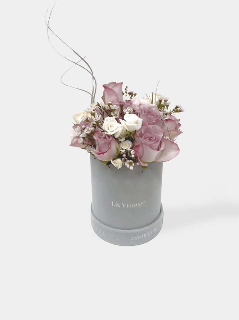 Mulberry Hatbox Flowers - LK VERDANT