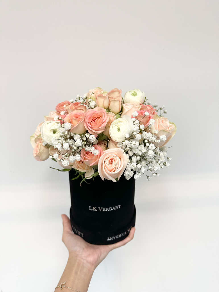 Peach Charm Hatbox Flowers - LK VERDANT