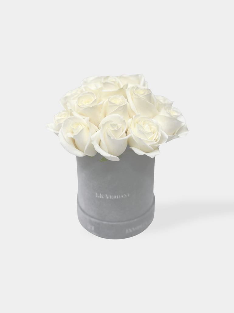 Pure White Roses Hatbox Flowers - LK VERDANT
